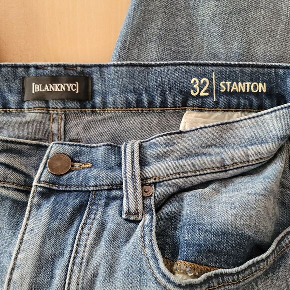 BLANKNYC Womens Stanton Distressed Patch Work Denim Jeans Acid Blue Size 32 x 31 - Picture 7 of 7